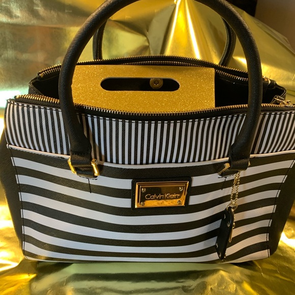 Calvin Klein Purse/Handbag - Picture 5 of 8